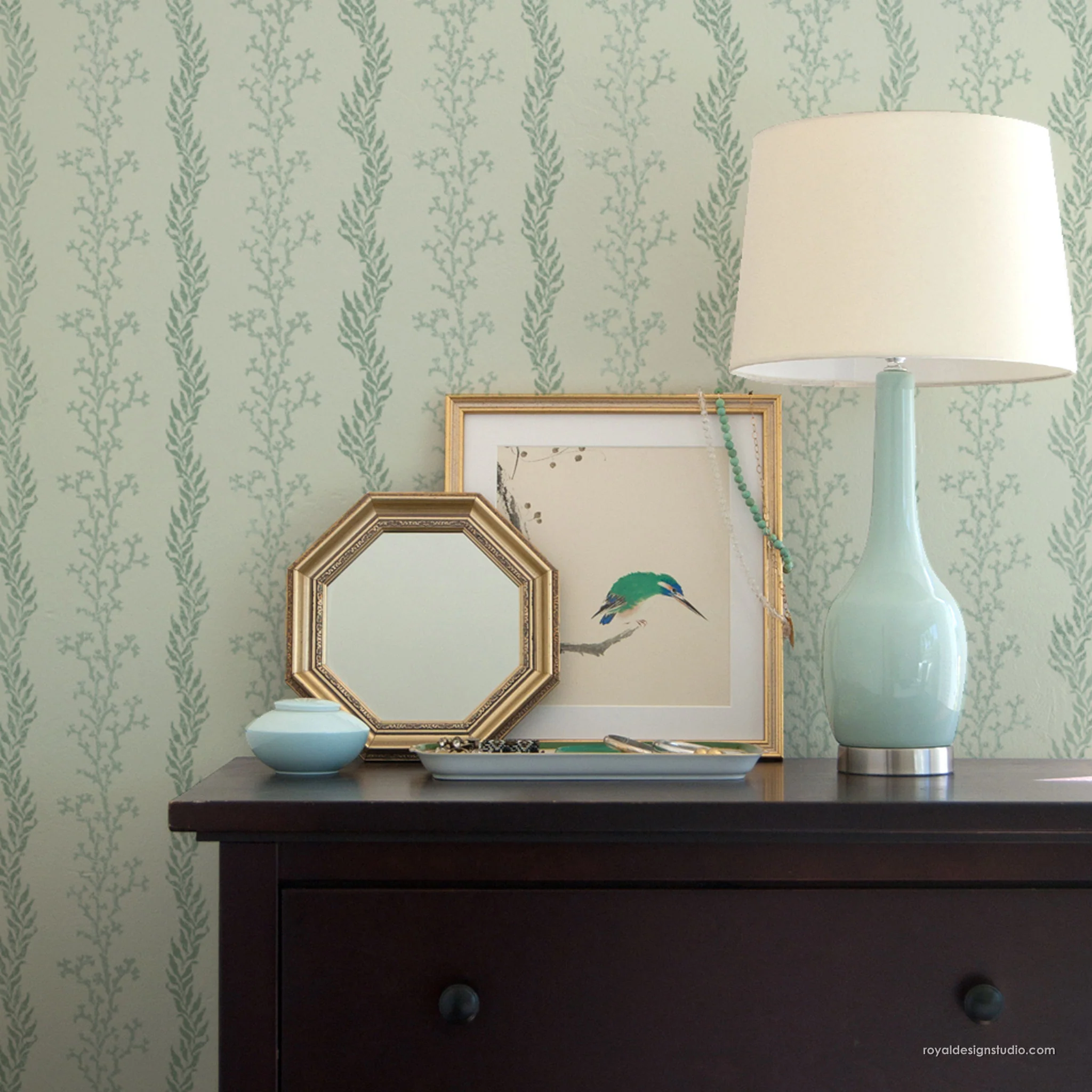 Sea Coral Stripe Coastal Wall Stencil - Image 3