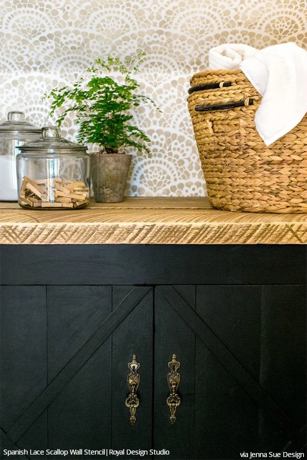 Spanish Lace Scallop Wall Stencil - Image 6