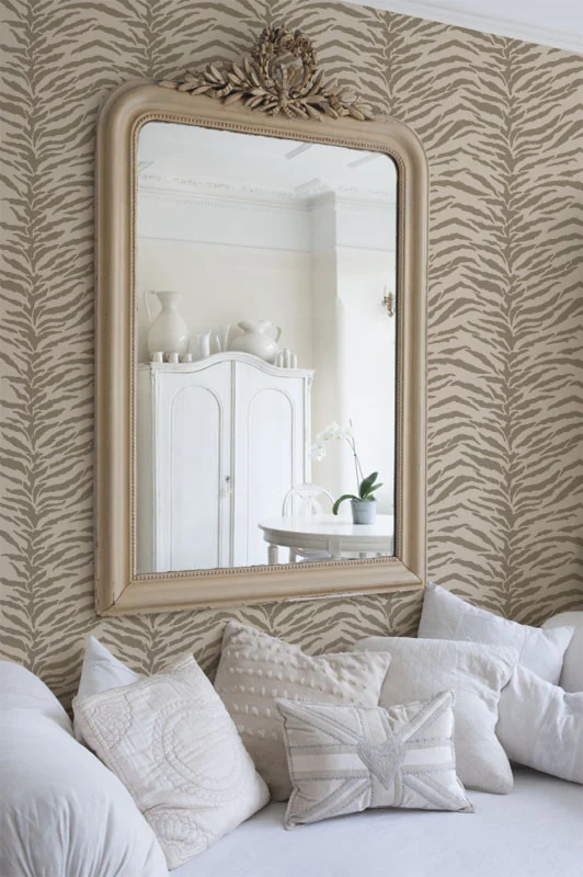 Tiger Stripes Allover Wall Stencil - Image 4